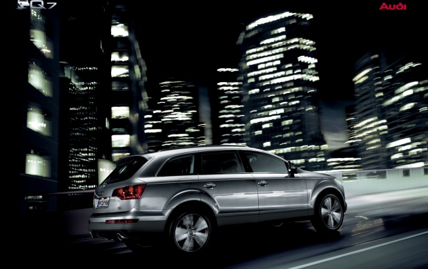 In Front Building Audi Q7 in city (click to view)