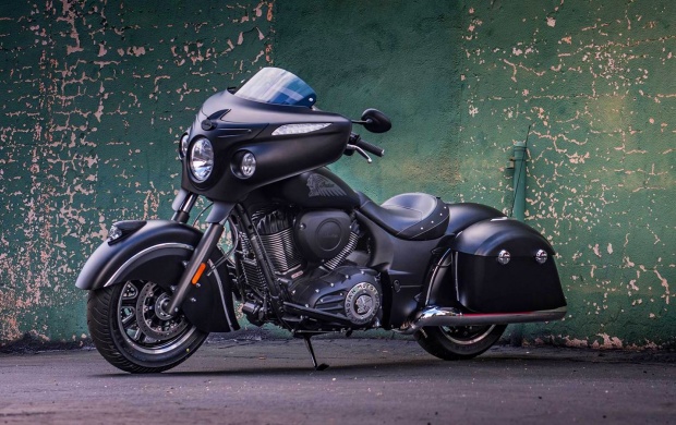 Indian Chieftain Dark Horse 2017 (click to view)