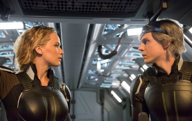 Jennifer Lawrence And Evan Peters X Men Apocalypse (click to view)