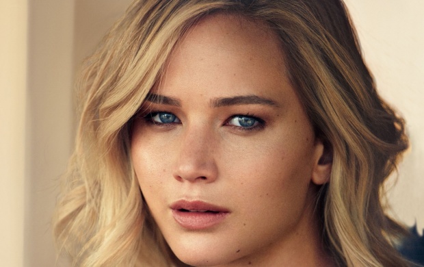 Jennifer Lawrence Vogue 2015 (click to view)