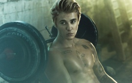 Justin Bieber Shirtless