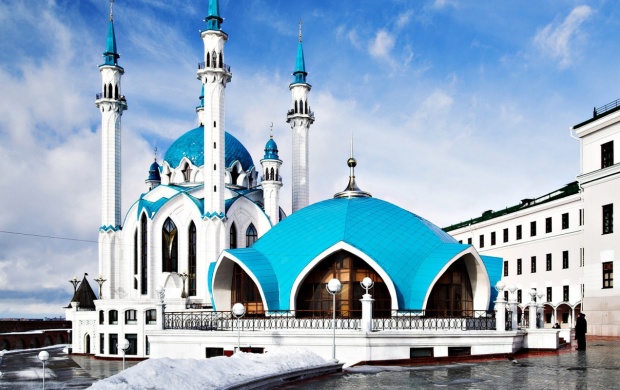 Kazan Mosque Kul Sharif Russia (click to view)