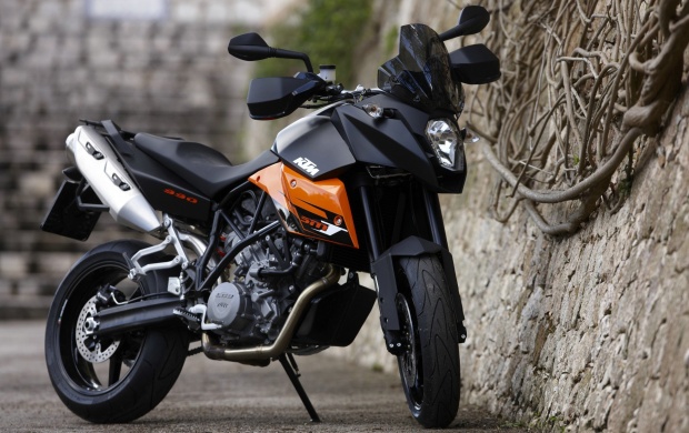 KTM 990 SMT (click to view)