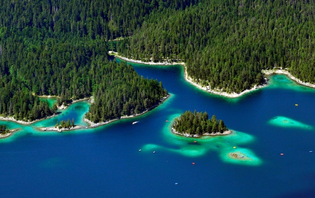 Lake Eibsee Bavaria Germany (click to view)