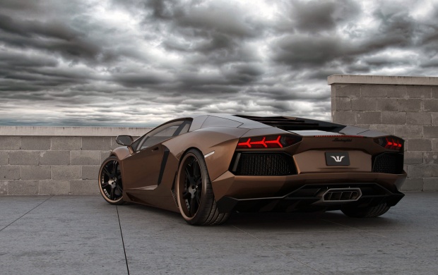 Lamborghini Aventador Brown (click to view)