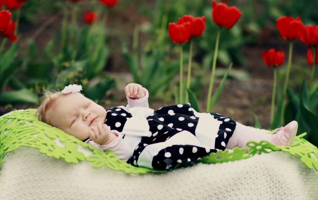 Little Girl Sleeping In The Garden (click to view)
