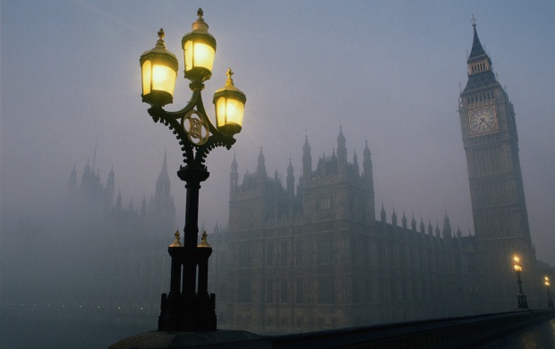 London Big Ben In Fog