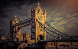 London Famous Tower Bridge