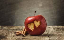 Love Heart On Sweet Apple