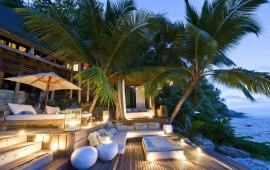 Luxurious Villa on the Beach