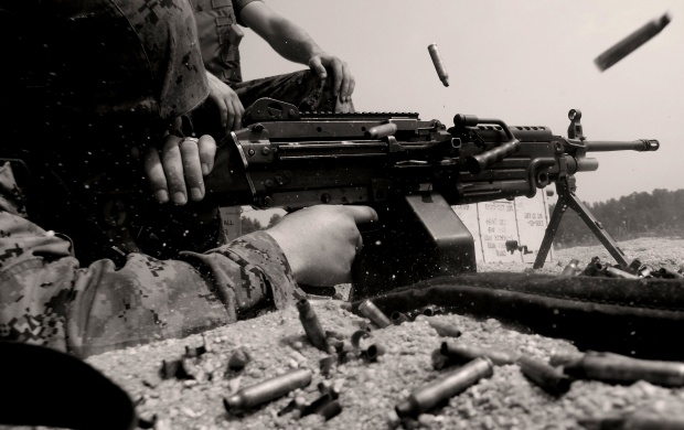 M249 Saw Firing