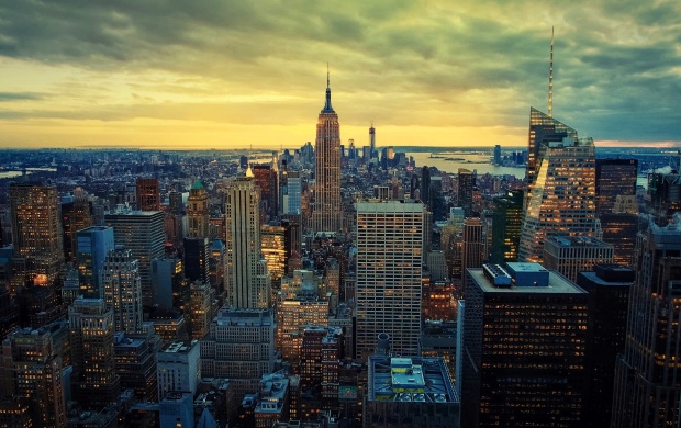 Manhattan Empire Skyline Sunset (click to view)