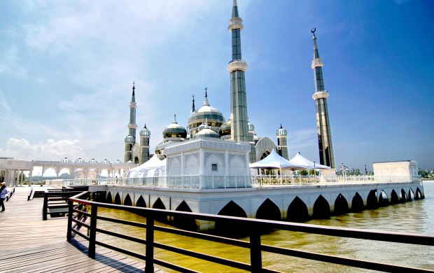 Masjid Kristal ,Malaysia (click to view)