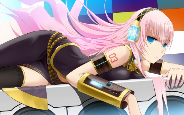 Megurine Luka Pink Hair (click to view)