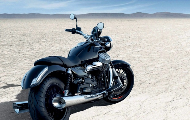Moto Guzzi California 1400 Custom 2013 (click to view)