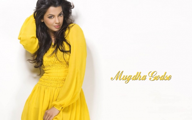 Mugdha Godse In Yellow Dress (click to view)