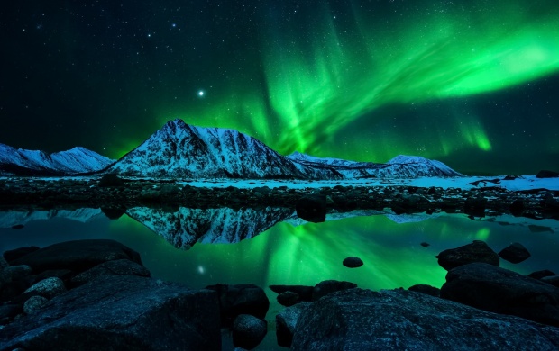 Northern Mountains Sky Lights (click to view)