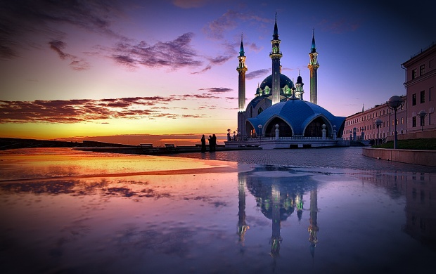 Qolsharif Mosque (click to view)