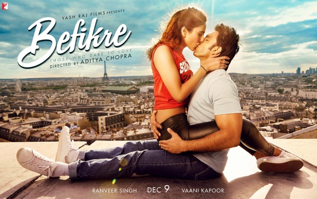 Ranveer Singh Vaani Kapoor's French Kiss In Befikre (click to view)