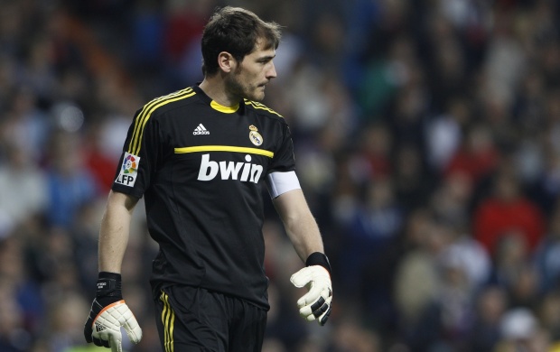 Real Madrid Iker Casillas (click to view)