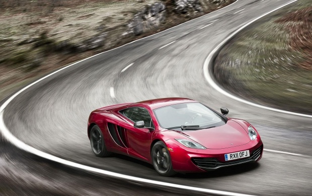Red McLaren MP4 12C (click to view)