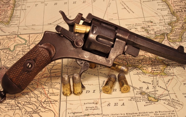 Revolver Weapon (click to view)