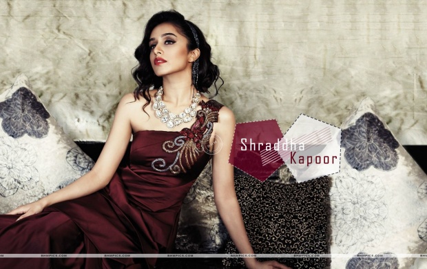 Royal Look Of Shraddha Kapoor