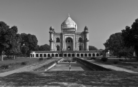 Safdarjung Tomb In Delhi