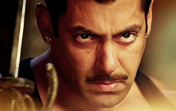 Salman Khan As Vijay In Prem Ratan Dhan Payo (click to view)