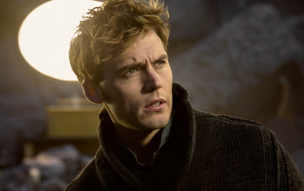 Sam Claflin As Finnick Odair The Hunger Games (click to view)