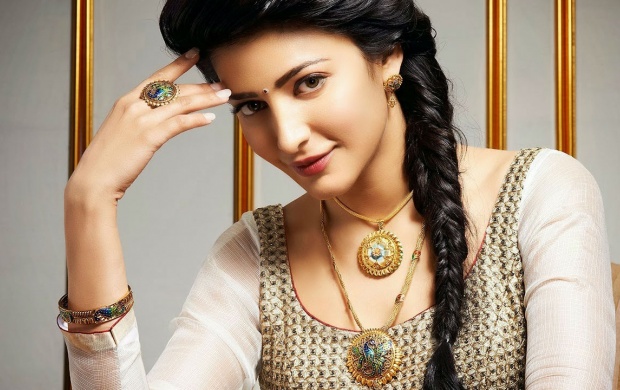 Shruthi Hassan Photo Shoot (click to view)