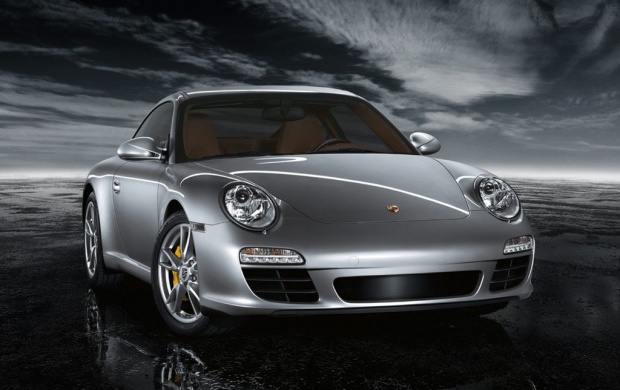 Silver Porsche 911 (click to view)