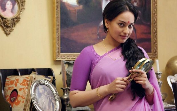 Sonakshi Sinha Lost In Romance Lootera (click to view)