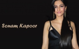 Sonam Kapoor In Black