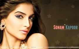 Sonam Kapoor Sweet Face