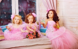 Sweet Little Girls And Bubbles