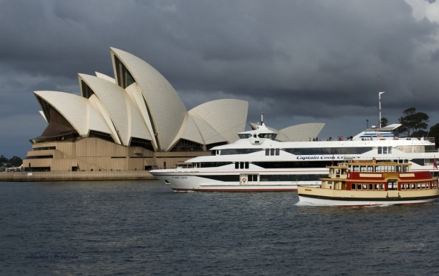 Sydney Opera House Australia (click to view)