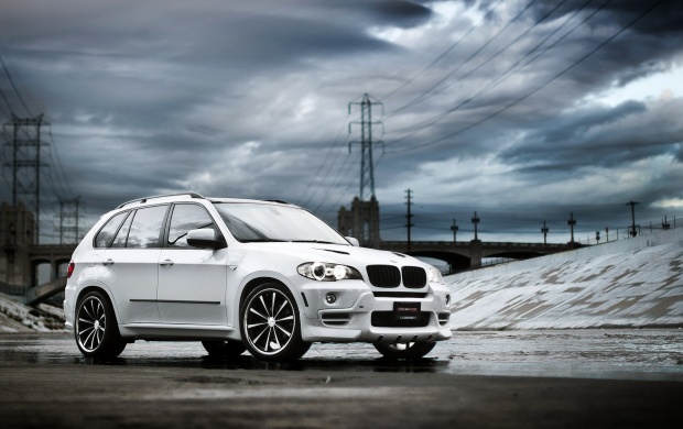 The White Beast BMW X5 (click to view)