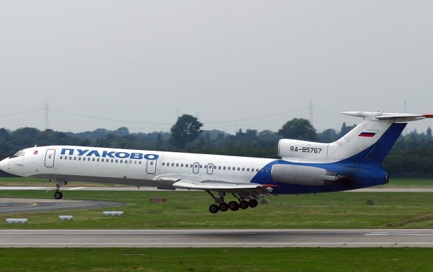 Tupolev Tu-154 Take Off (click to view)