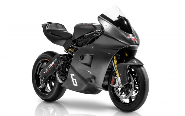 Victory RR Electric Debuts Man TT 2016 (click to view)