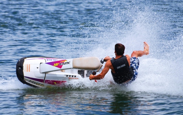 Waterski (click to view)
