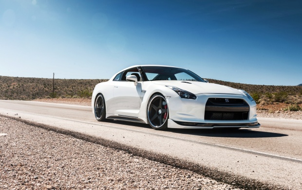 White Nissan GTR With ADV.1 Wheels (click to view)