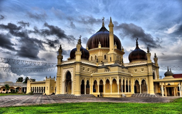 Zahir Mosque, Alor Setar (click to view)