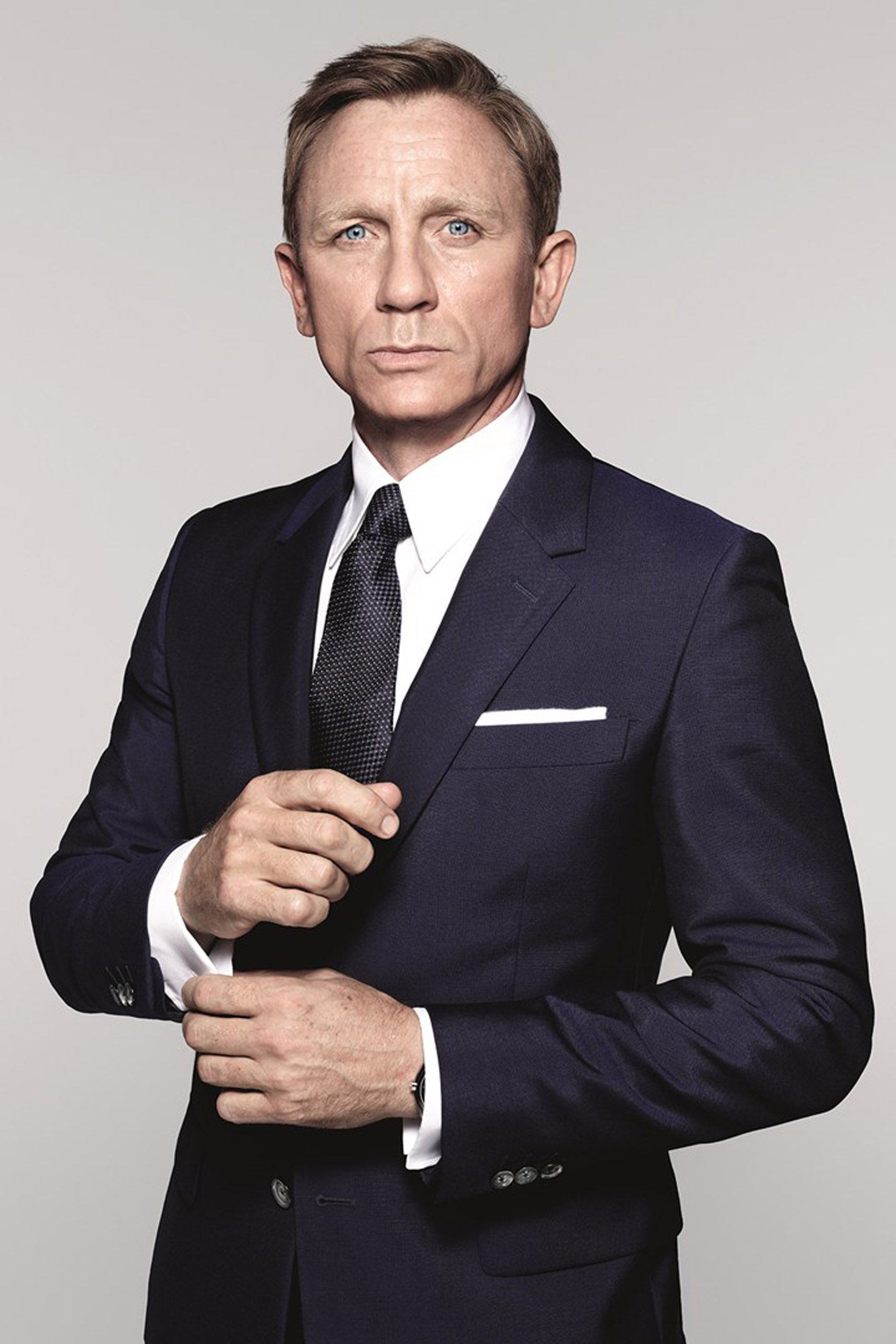 daniel Craig Admits He Locked Himself In And Closed His Curtains As He Couldnt Cope With James Bond Fame
