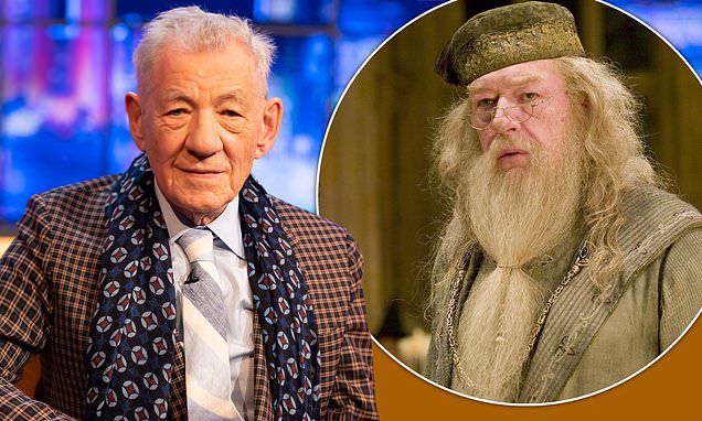 ian Mckellen Reveals He Never Got To Tell His Parents He Was Gay Daily Mail Online
