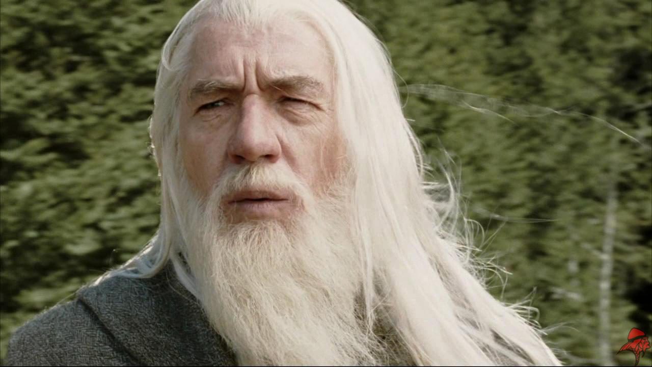 sir Ian Mckellen Says Goodbye To Gandalf
