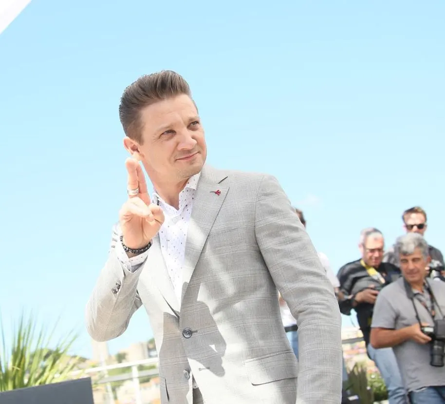 jeremy Renner In Los Cabos Helping Out Community And Filming Reality Show  The Cabo Sun