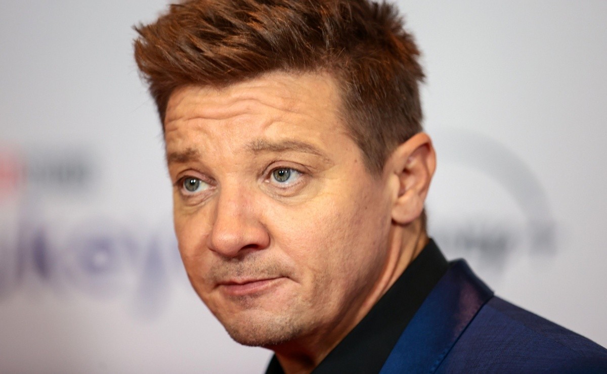 one Day After The Premiere Of Hawkeye Jeremy Renner Responded To The Accusations Of Violence By His Exwife Market Research Telecast