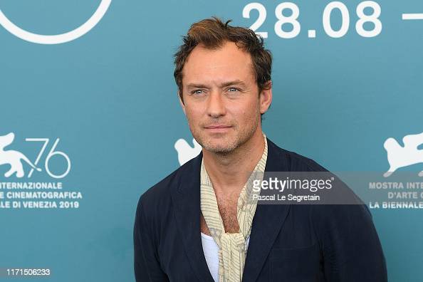 18320 Jude Law Photos And Premium High Res Pictures Getty Images