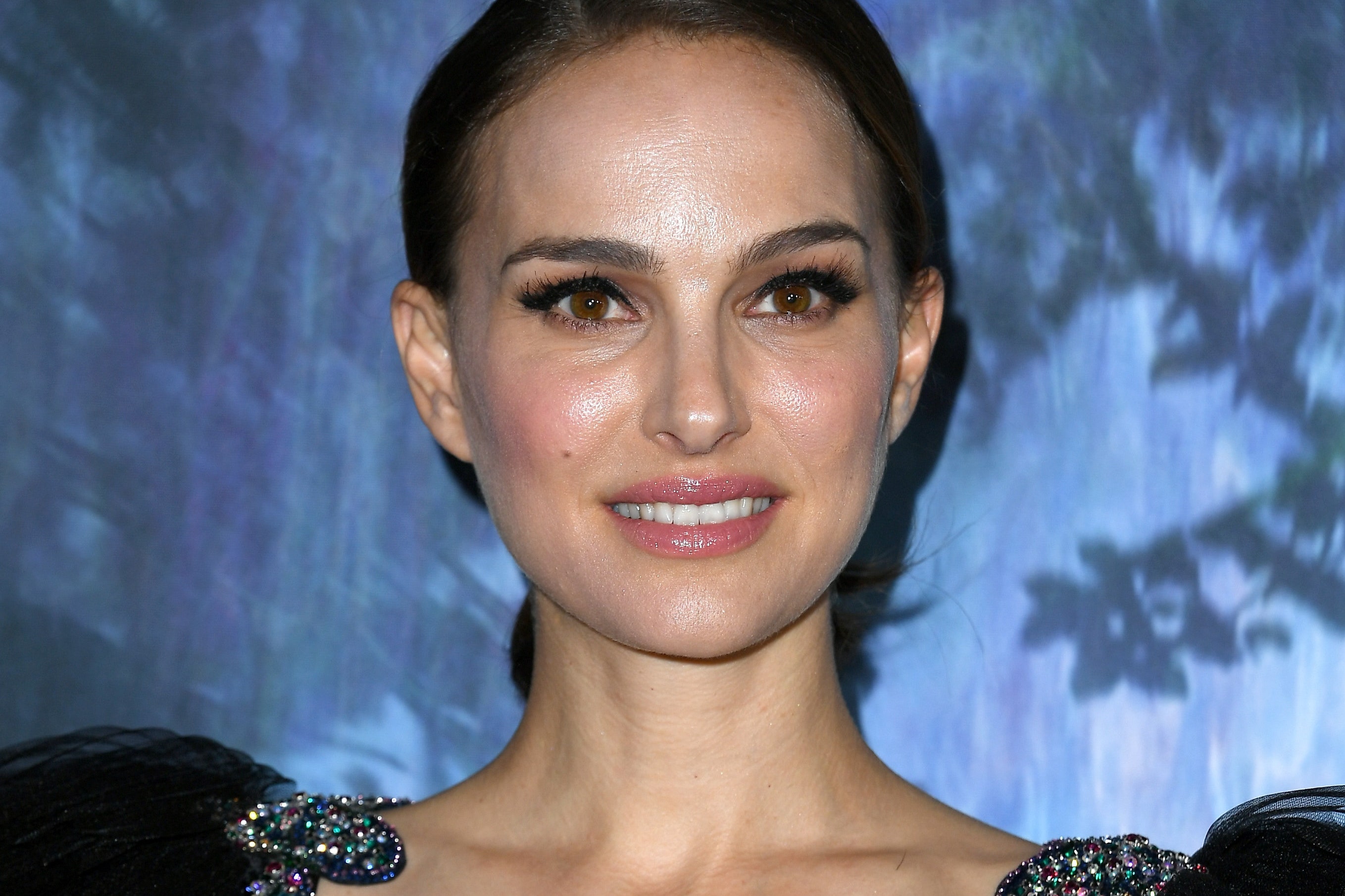 natalie Portman Says The Whitewashing In Her New Movie Is Problematic  Glamour